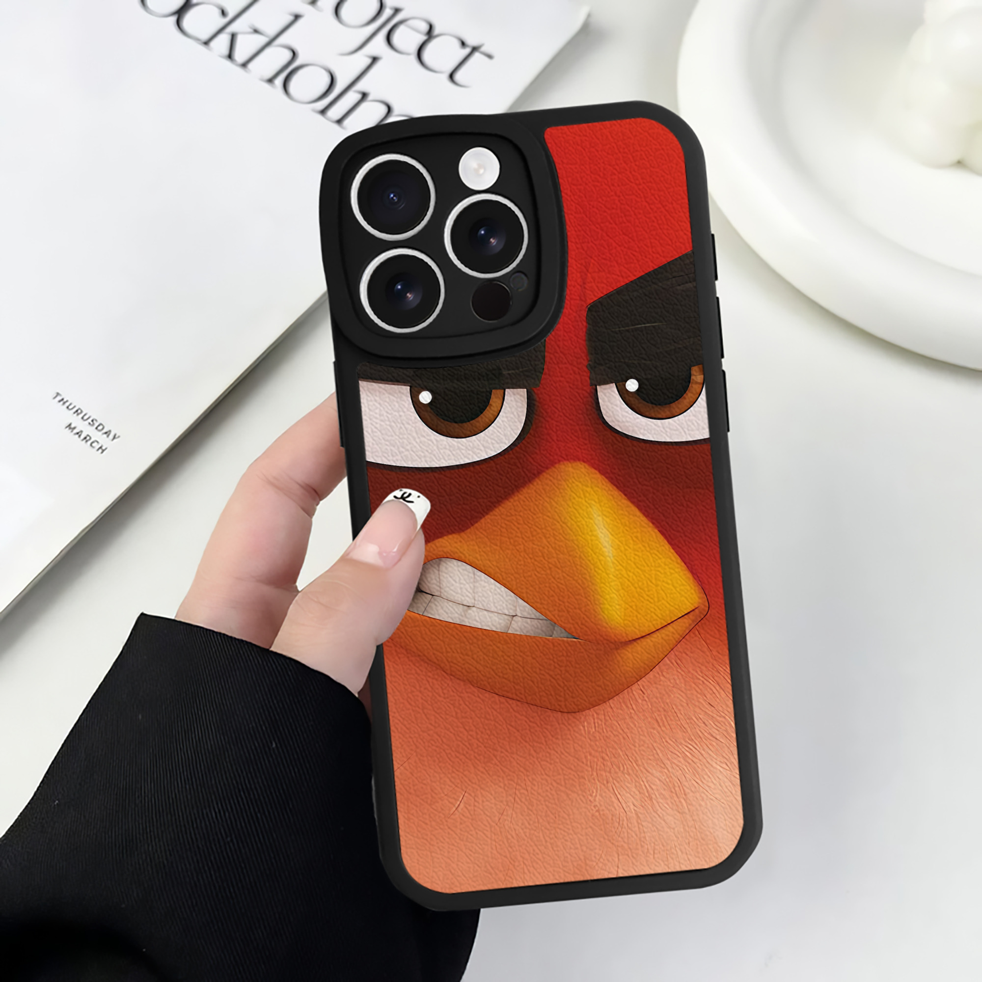 （画像用） Angry Birds アングリーバード 【iPhone 16シリーズ対応】シリコンスマホケース（レザー調） 材質：シリコン
